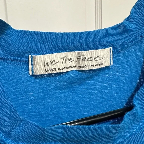 Blue Women’s We The Free Tank Top Size Large - Picture 3 of 3